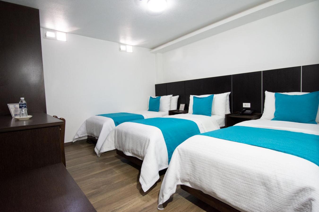 Hotel Plaza Victoria Ibarra Exterior foto